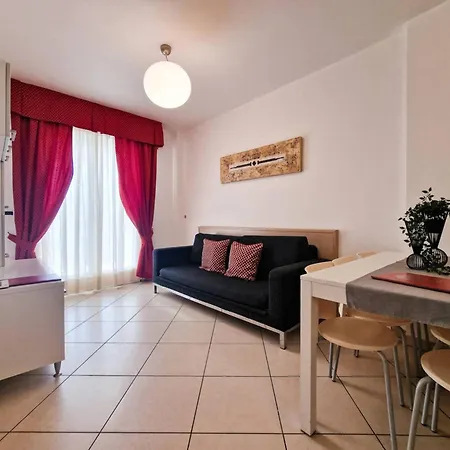 Apartment Relaxing With Terrace And Pool In Bibione